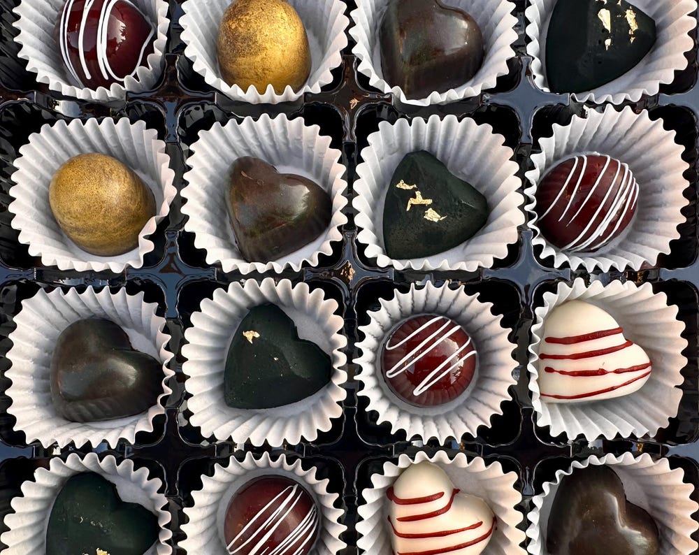 Bonbon Gift Box Premium 16-piece Mixed Velvet Chocolate